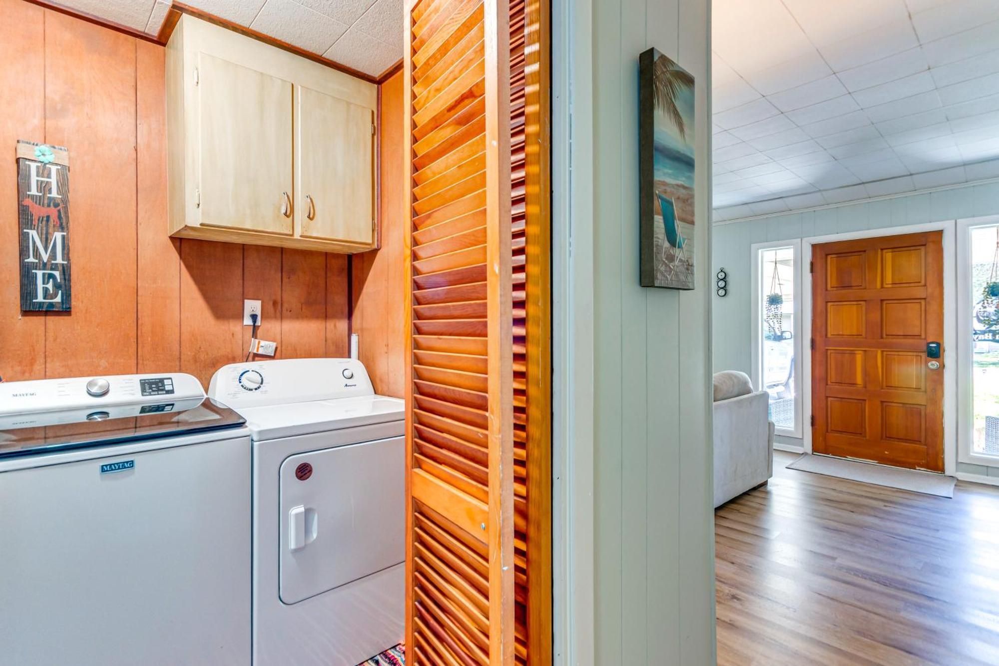 Fort Walton Coastal Retreat With Yard Walk To Beach フォート・ウォルトン・ビーチ エクステリア 写真