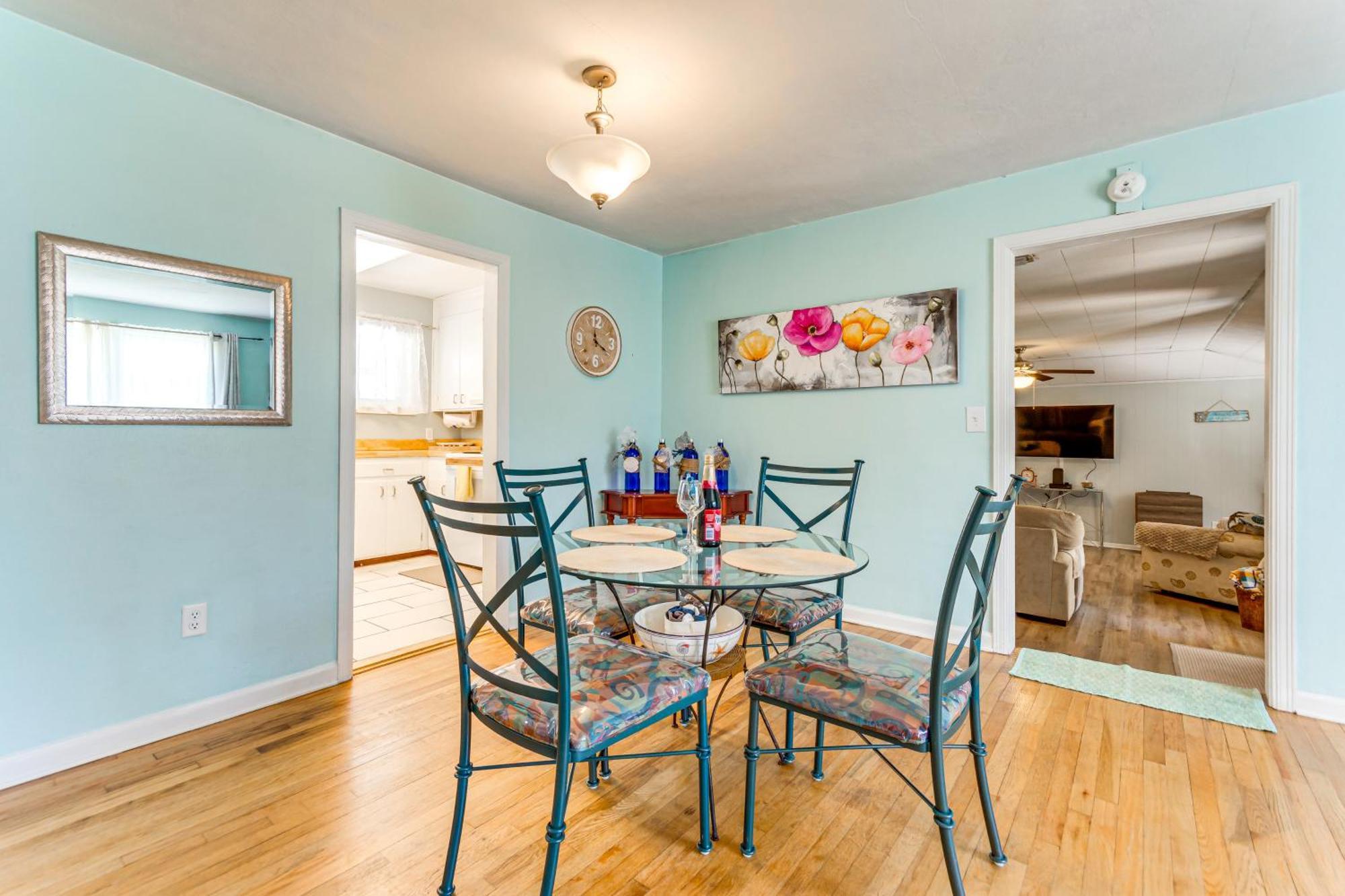 Fort Walton Coastal Retreat With Yard Walk To Beach フォート・ウォルトン・ビーチ エクステリア 写真